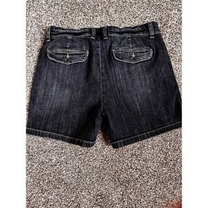 Liz Claiborne Denim Shorts Classic Fit Dark Wash Pockets‎ Women's Size 6